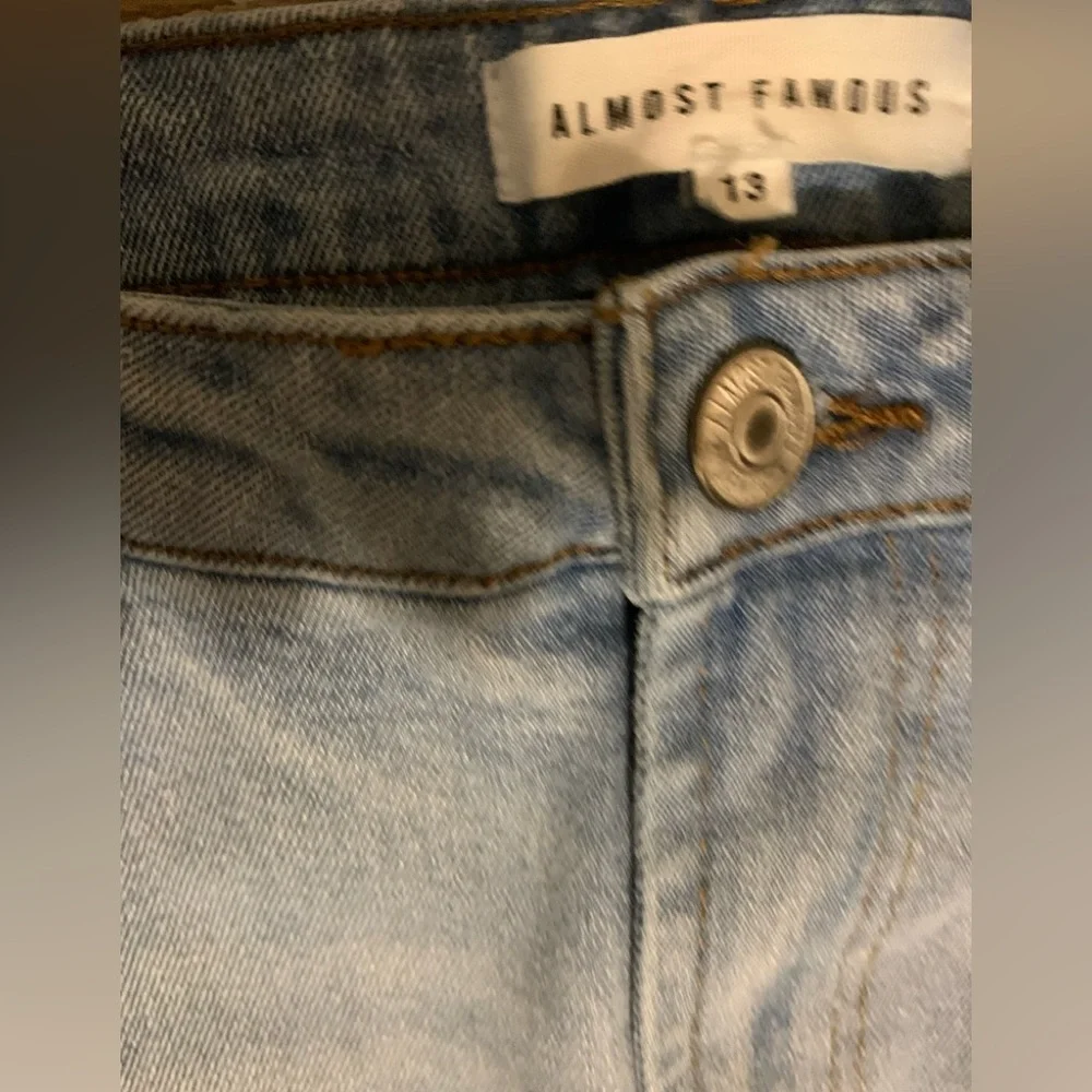 Almost Famous Jeans (Ladies) - Picture 3 of 3